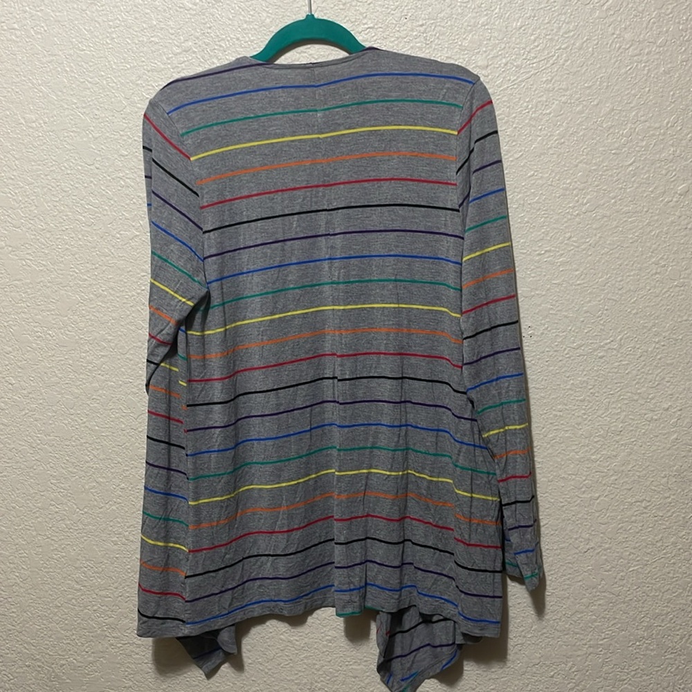 Torrid Super Soft Knits Women's Gray & Striped Sweater. Good Condition. Size 1. - Picture 6 of 10